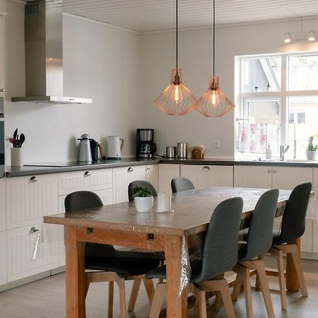 Spacious City Center Home By The Sea Klaksvík Dış mekan fotoğraf