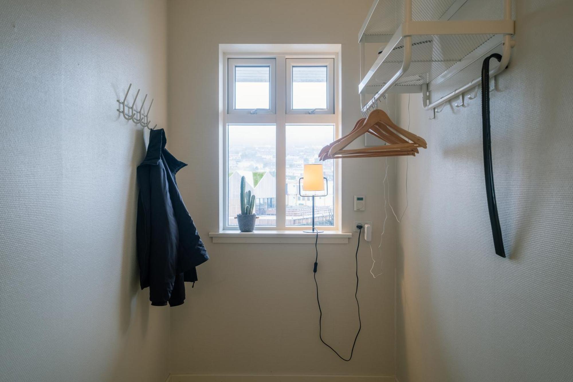 Spacious City Center Home By The Sea Klaksvík Dış mekan fotoğraf